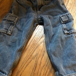 Jeans with utility pockets